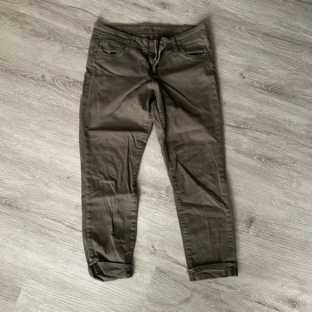 Kut from the Cloth crop jeans! Size 4 barely worn